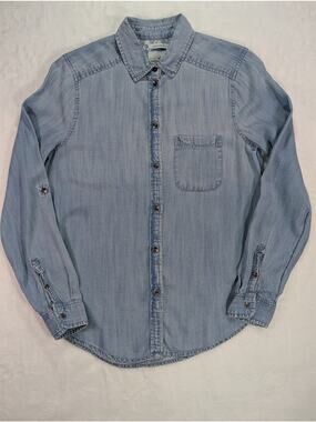 American Eagle Boyfriend Denim Button Up Shirt XS Relaxed Fit Blue Jean